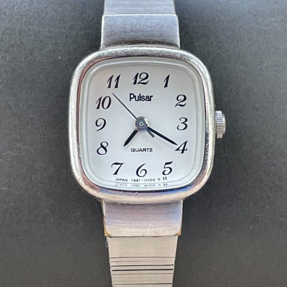 Vintage Pulsar Ladies Wristwatch Silver Tone Quartz Analog Japan Movement - Picture 1 of 10